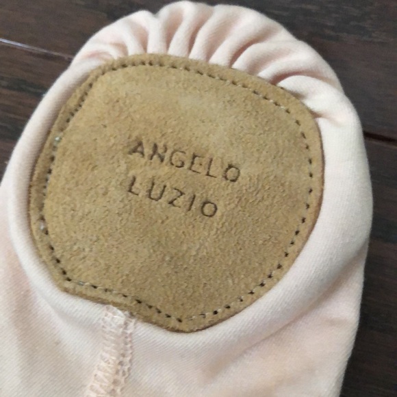 Angelo Luzio ballet slippers. Stretch canvas Body Wrappers. Size 1. Excellent. - Picture 5 of 6